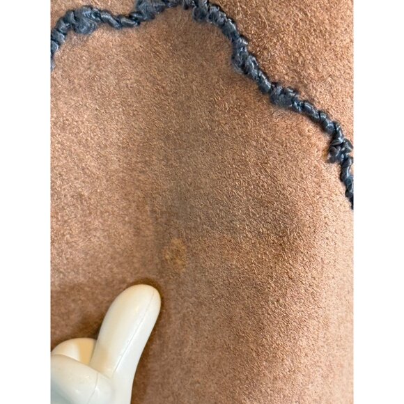 Vtg. Vera Pelliccia Rabbit Fur Suede Boho Poncho Artistic Embroidery RARE - Picture 13 of 16